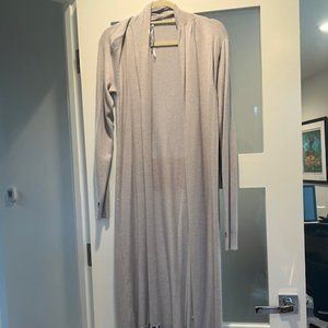 Long gray sweater with fringe, size M